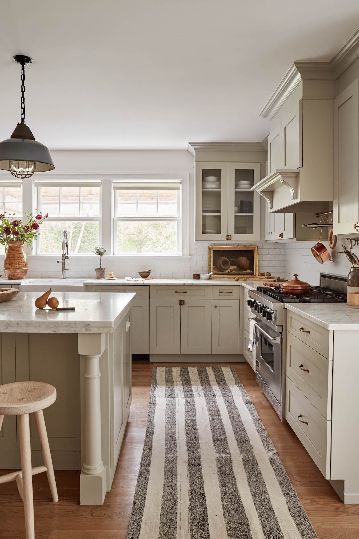 Cabinetry Paint Colors: Becca Casey Shares Her Favorites – AyrBarns.com