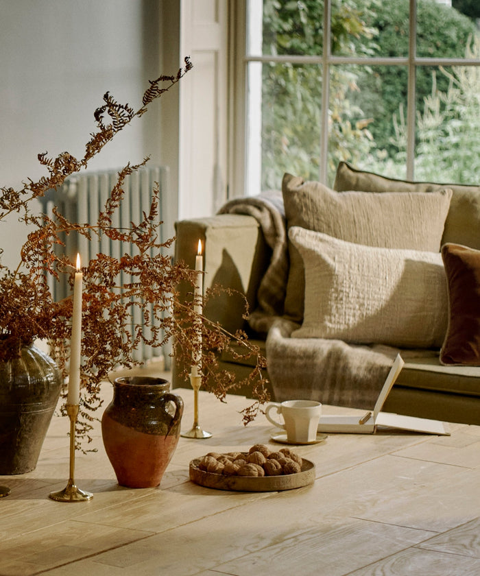 The Comfort of Home: Embracing and Sharing Warmth this Holiday Season