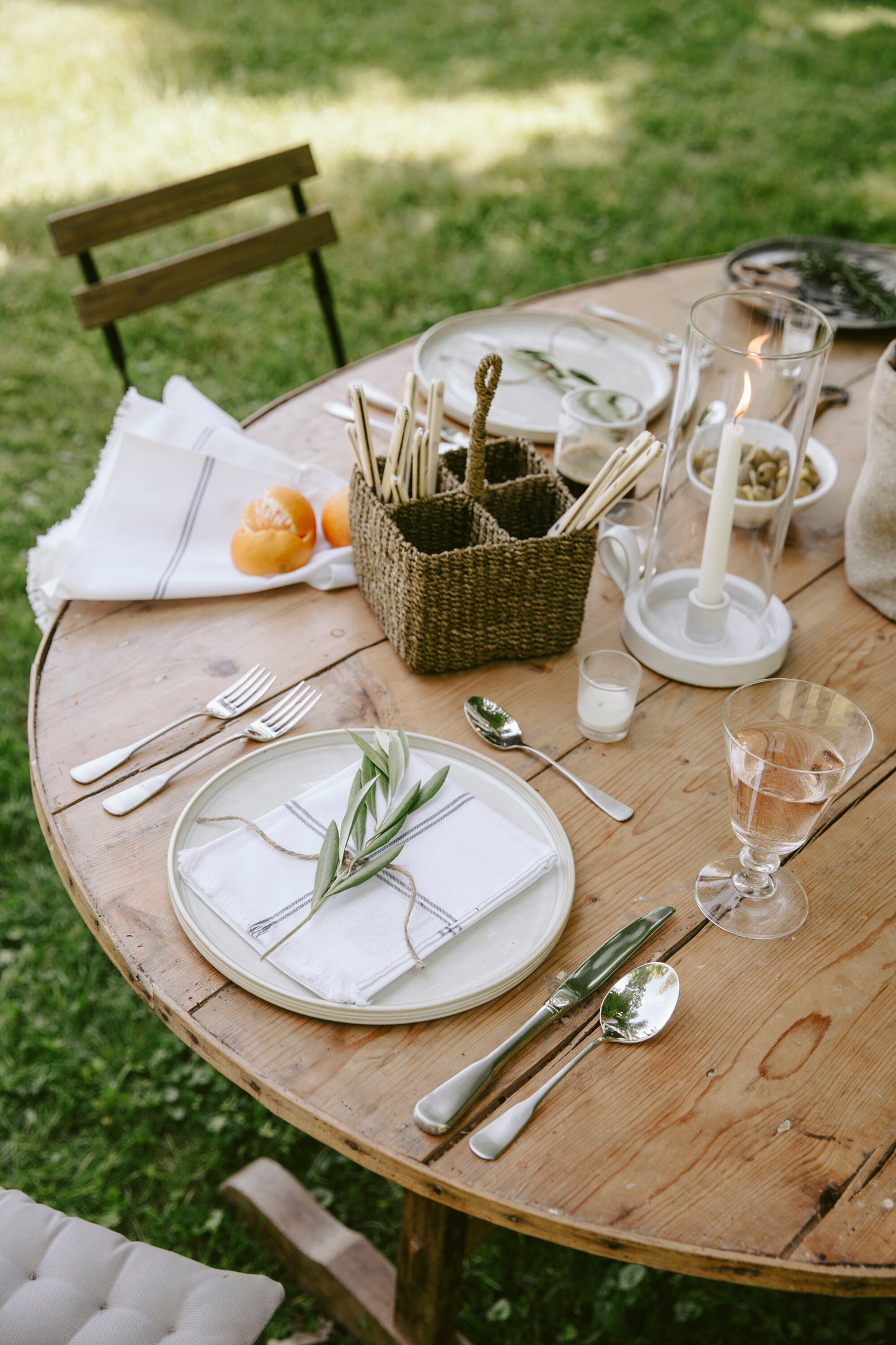 Farmhouse Stoneware Plates